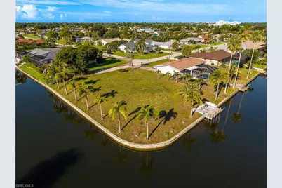 1939 SE 5th Ter, Cape Coral, FL 33990 - Photo 6
