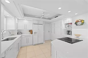 10691 Gulf Shore Dr, Naples, FL 34108 - Photo 14