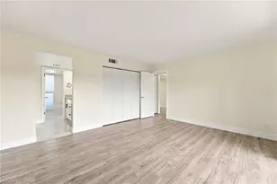 379 Palm Dr, Naples, FL 34112 - Photo 12