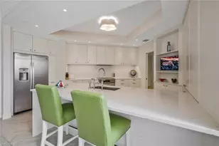 8440 Abbington Cir, Naples, FL 34108 - Photo 10