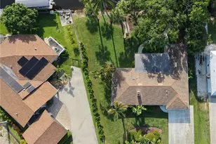 27228 Gasparilla Dr, Bonita Springs, FL 34135 - Photo 40