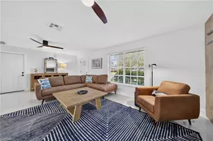 27228 Gasparilla Dr, Bonita Springs, FL 34135 - Photo 4