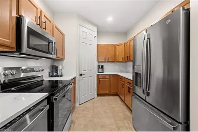 15121 Laguna Dr #102, Fort Myers, FL 33908 - Photo 16