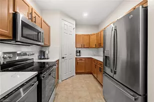 15121 Laguna Dr, Fort Myers, FL 33908 - Photo 16