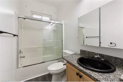 223 Stanhope Cir, Naples, FL 34104 - Photo 24