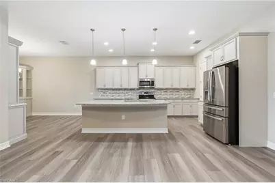 10240 Avonleigh Dr, Bonita Springs, FL 34135 - Photo 14