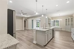 10240 Avonleigh Dr, Bonita Springs, FL 34135 - Photo 18