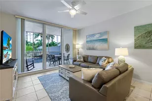 460 Launch Cir, Naples, FL 34108 - Photo 4