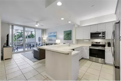 460 Launch Cir #202, Naples, FL 34108 - Photo 8