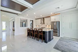 9250 Shadow Oak Ln, Naples, FL 34120 - Photo 10