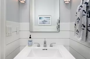 2036 Laguna Way, Naples, FL 34109 - Photo 22