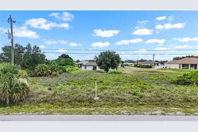 4212 9th St SW, Lehigh Acres, FL 33976 - Photo 6
