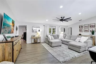 231 16th St NE, Naples, FL 34120 - Photo 4