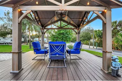 231 16th St NE, Naples, FL 34120 - Photo 14