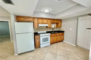 632 108th Ave N, Naples, FL 34108 - Photo 2