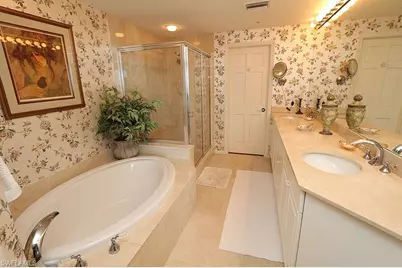 60 Seagate Dr #604, Naples, FL 34103 - Photo 14