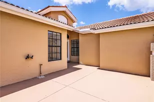 12673 Glen Hollow Dr, Bonita Springs, FL 34135 - Photo 6