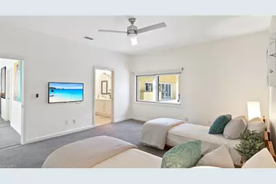586 Yucca Rd, Naples, FL 34102 - Photo 16