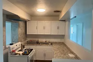 160 Brooks Rd, North Fort Myers, FL 33917 - Photo 4