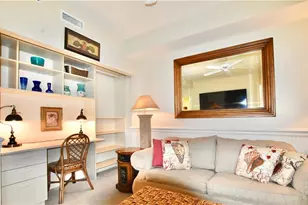 430 Cove Tower Dr, Naples, FL 34110 - Photo 18
