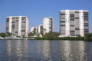 430 Cove Tower Dr, Naples, FL 34110 - Photo 2