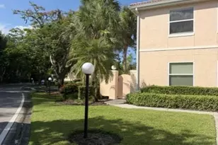 628 Woodshire Ln, Naples, FL 34105 - Photo 1