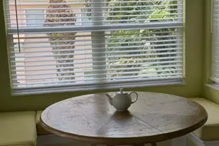 628 Woodshire Ln, Naples, FL 34105 - Photo 8