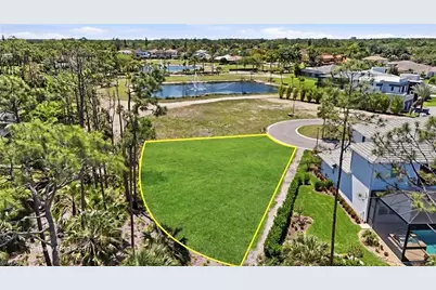 2969 Coco Lakes Dr, Naples, FL 34105 - Photo 4