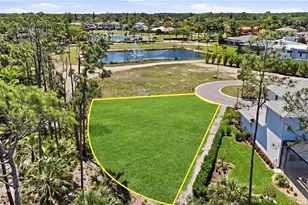 2969 Coco Lakes Dr, Naples, FL 34105 - Photo 4