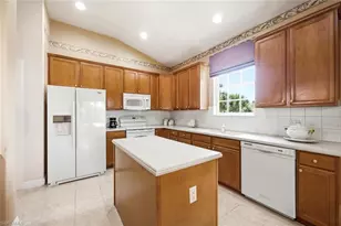 4825 Shinnecock Hills Ct, Naples, FL 34112 - Photo 12