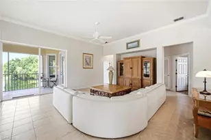 4825 Shinnecock Hills Ct, Naples, FL 34112 - Photo 4