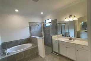 9353 Glenforest Dr, Naples, FL 34120 - Photo 12