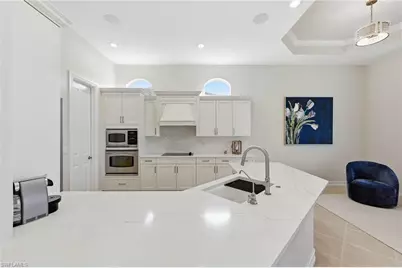 8950 Shenendoah Cir, Naples, FL 34113 - Photo 16