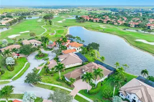 8950 Shenendoah Cir, Naples, FL 34113 - Photo 4