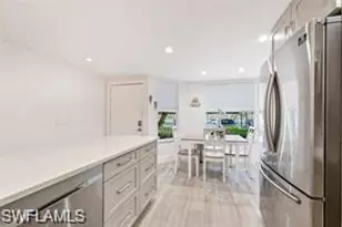 360 Horse Creek Dr, Naples, FL 34110 - Photo 10