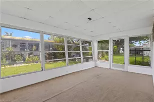 510 Menton Ln, Naples, FL 34112 - Photo 14