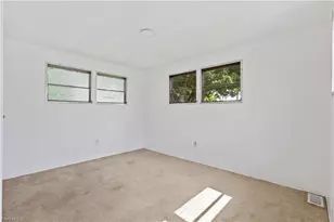 510 Menton Ln, Naples, FL 34112 - Photo 12