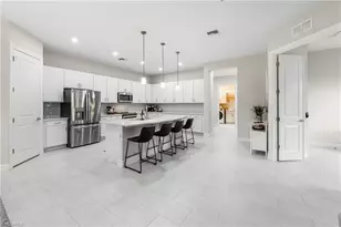 178 Indies Dr E, Naples, FL 34114 - Photo 8