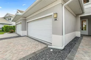 178 Indies Dr E, Naples, FL 34114 - Photo 4