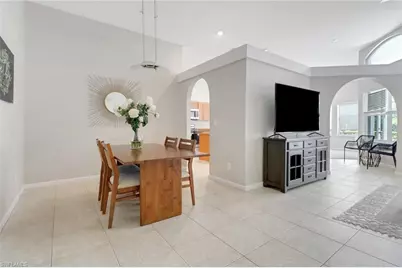 6773 Southern Oak Ct, Naples, FL 34109 - Photo 10