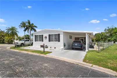 11170 Ballweg Ln, Fort Myers, FL 33908 - Photo 2