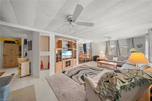 11170 Ballweg Ln, Fort Myers, FL 33908 - Photo 4