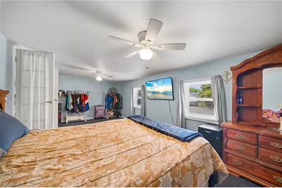 11170 Ballweg Ln, Fort Myers, FL 33908 - Photo 14