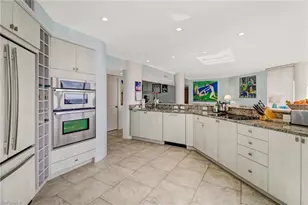 4041 Gulf Shore Blvd N, Naples, FL 34103 - Photo 18