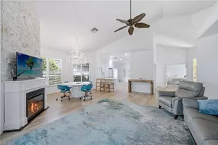 5900 Fountain Dr, Naples, FL 34119 - Photo 4