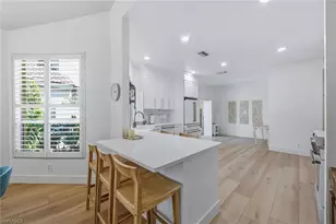 5900 Fountain Dr, Naples, FL 34119 - Photo 6