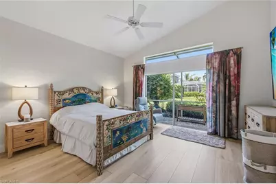 5900 Fountain Dr, Naples, FL 34119 - Photo 12