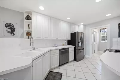 5661 Cove Cir #51, Naples, FL 34119 - Photo 14