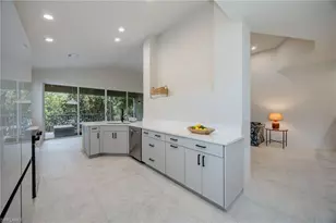 7128 Timberland Cir, Naples, FL 34109 - Photo 12