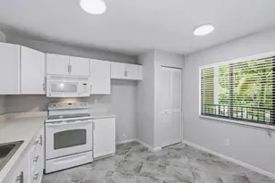 5784 Deauville Cir, Naples, FL 34112 - Photo 8